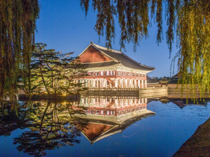 Guide Corée Voyage Corée Circuit Organisé Corée Visite Séoul Palais Gyeongbokgung Pavillon Gyeonghoeru
