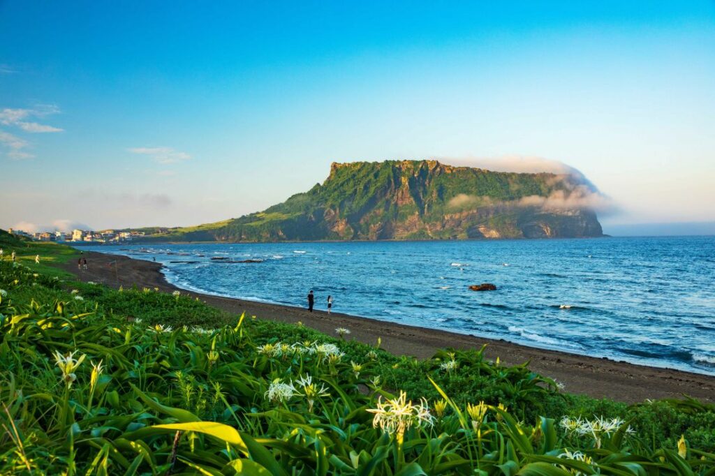 Guide Corée Voyage Corée Circuit Organisé Corée Visite Jeju Seongsan Ilchulbong plage Gwangchigi